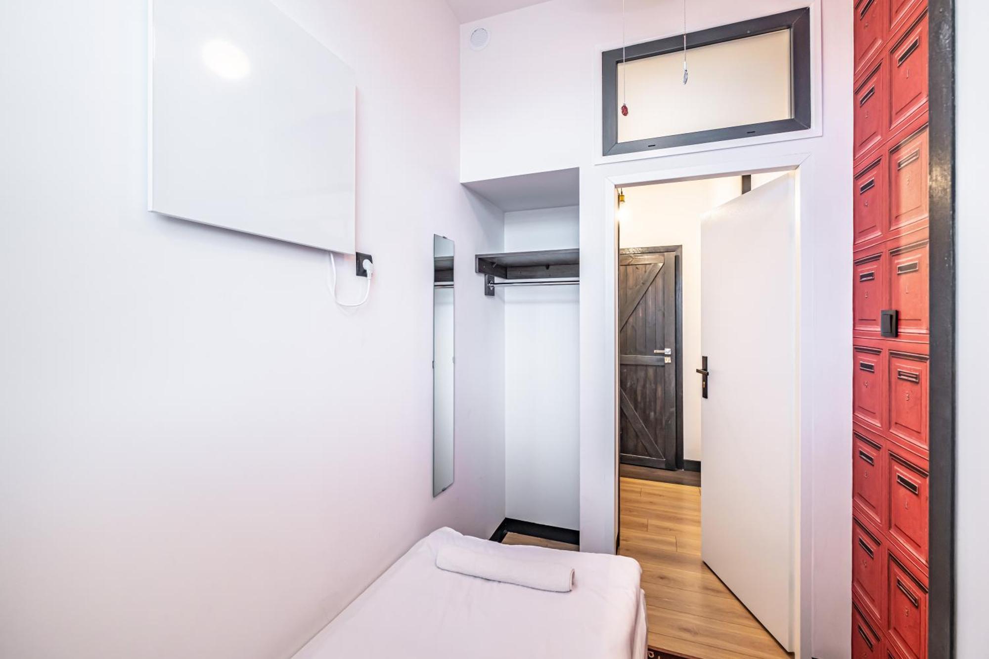 Vola Hostel وارسو المظهر الخارجي الصورة