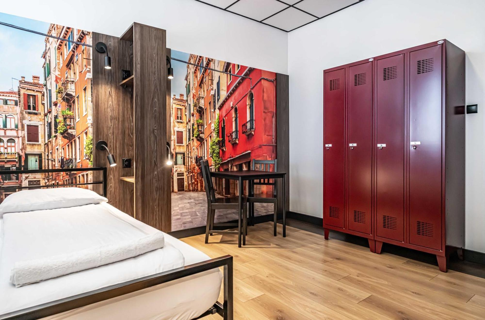 Vola Hostel وارسو المظهر الخارجي الصورة